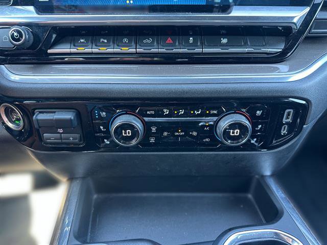 Used 2022 Chevrolet Silverado 1500 High Country w/ High Country Premium Package image 20