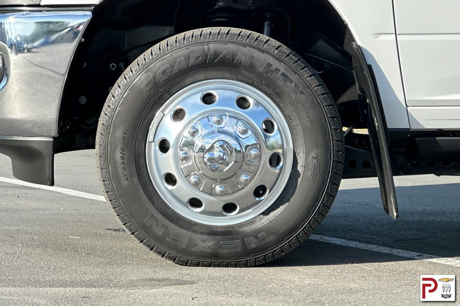 Used 2025 RAM 3500 Laramie AWD/4WD image 35