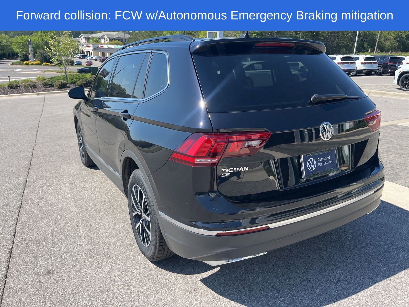 Certified 2021 Volkswagen Tiguan SE image 8