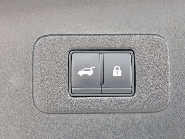 Used 2024 Nissan Armada SL w/ Captain's Chairs Package AWD/4WD image 10