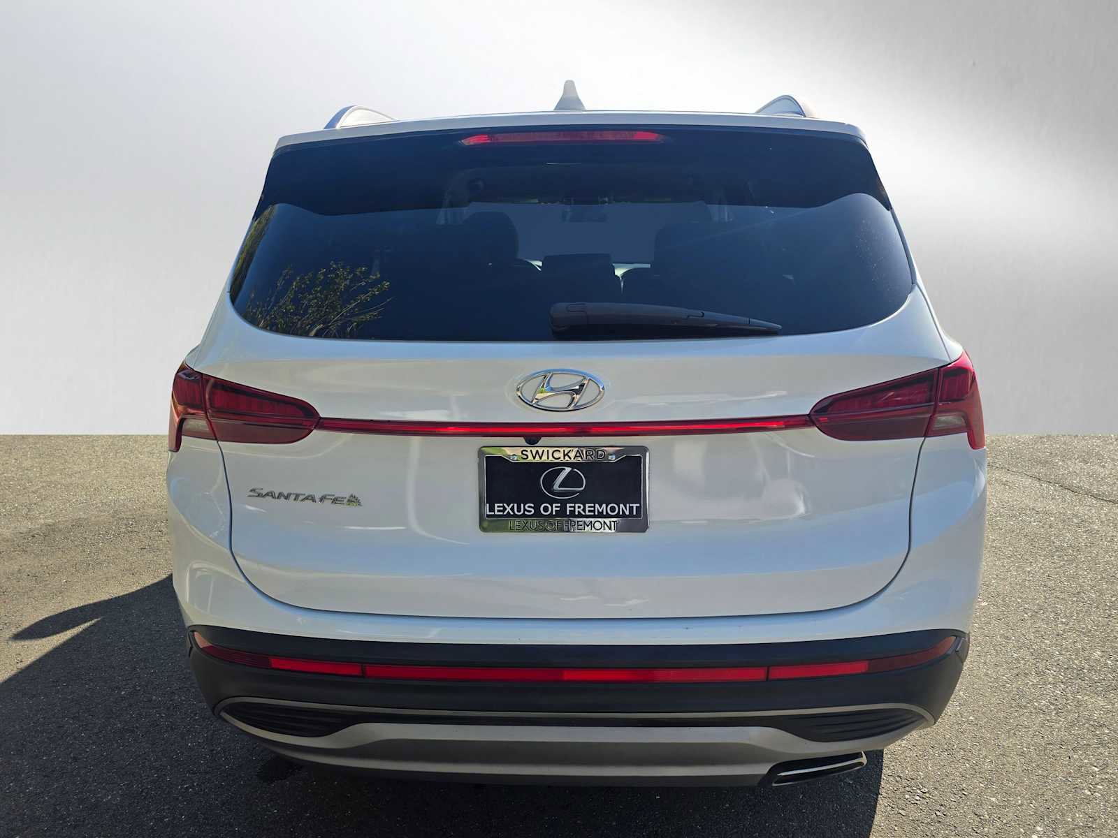Used 2023 Hyundai Santa Fe SEL FWD image 4