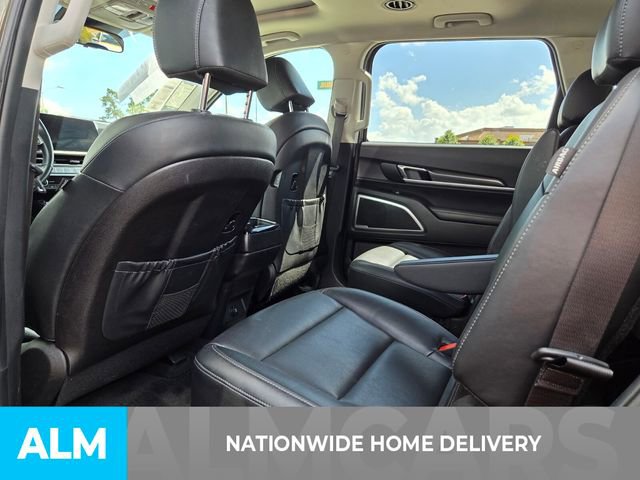 Used 2025 Kia Telluride S image 4