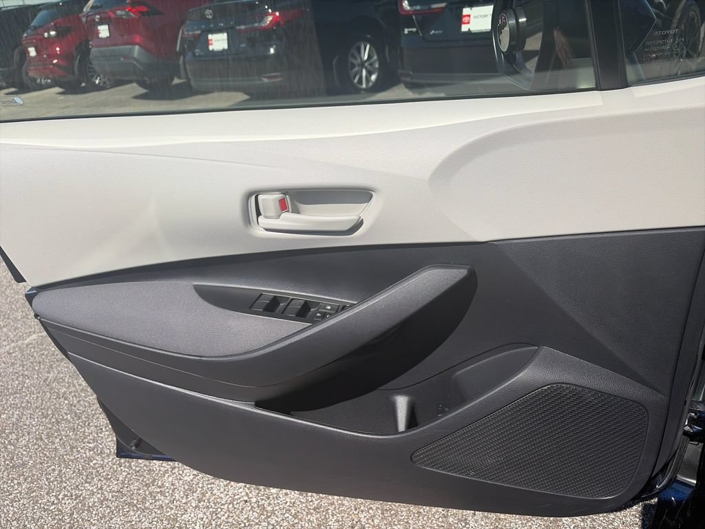 Used 2024 Toyota Corolla LE FWD image 12