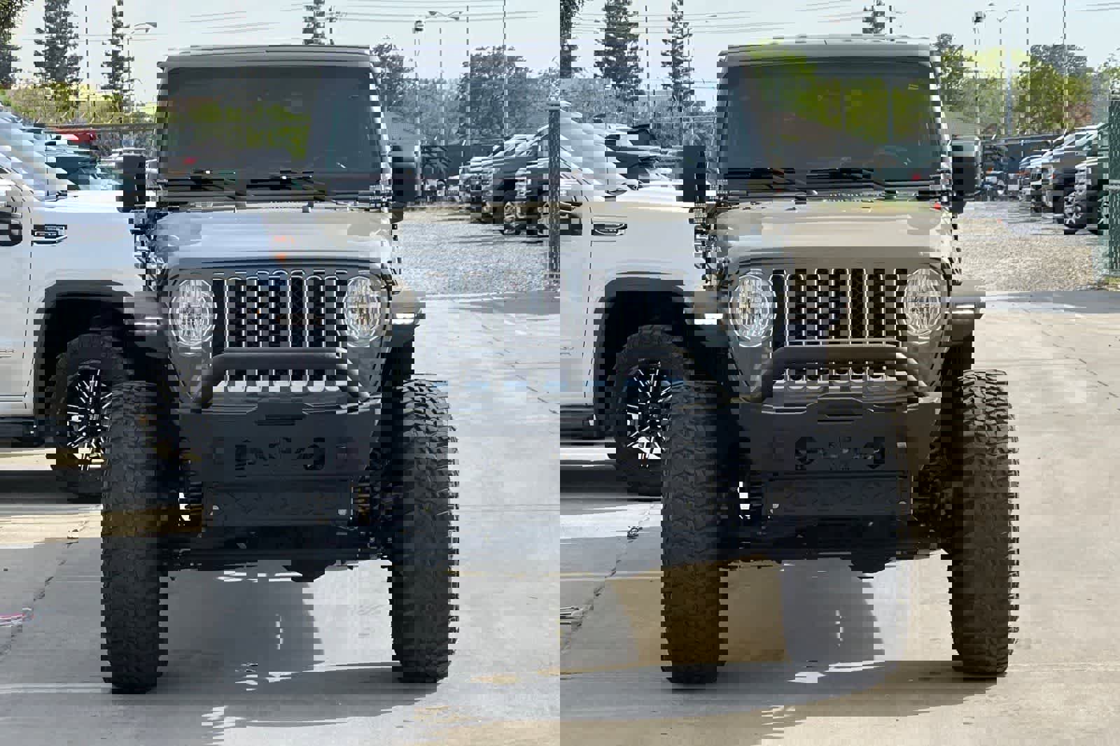 Used 2022 Jeep Gladiator Overland w/ Popular Equipment Package image 11