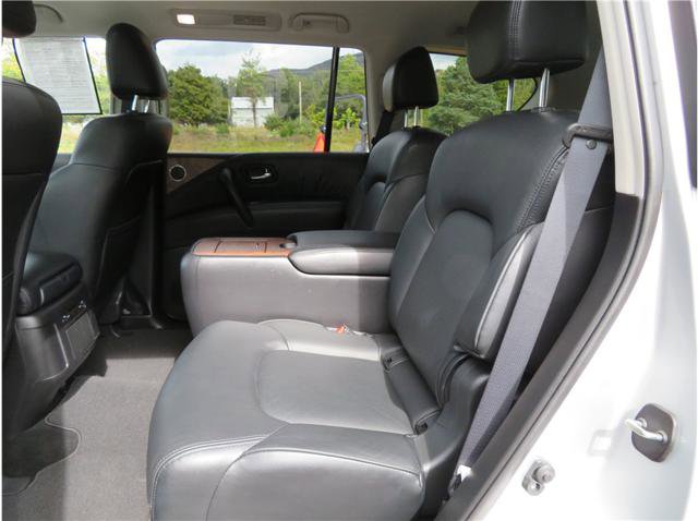 Used 2024 Nissan Armada SL w/ Captain's Chairs Package image 5