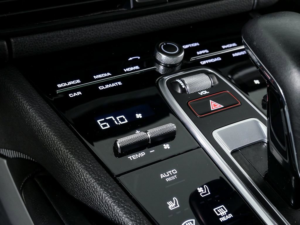 Certified 2022 Porsche Cayenne image 18