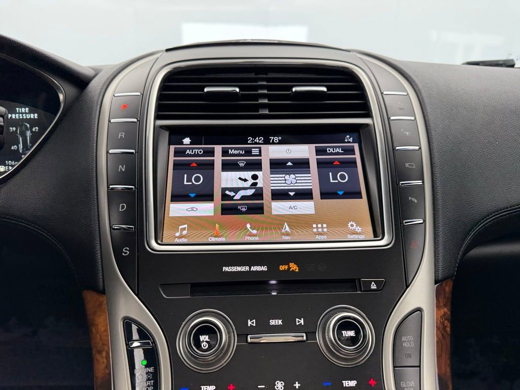 Used 2019 Lincoln Nautilus Reserve image 33