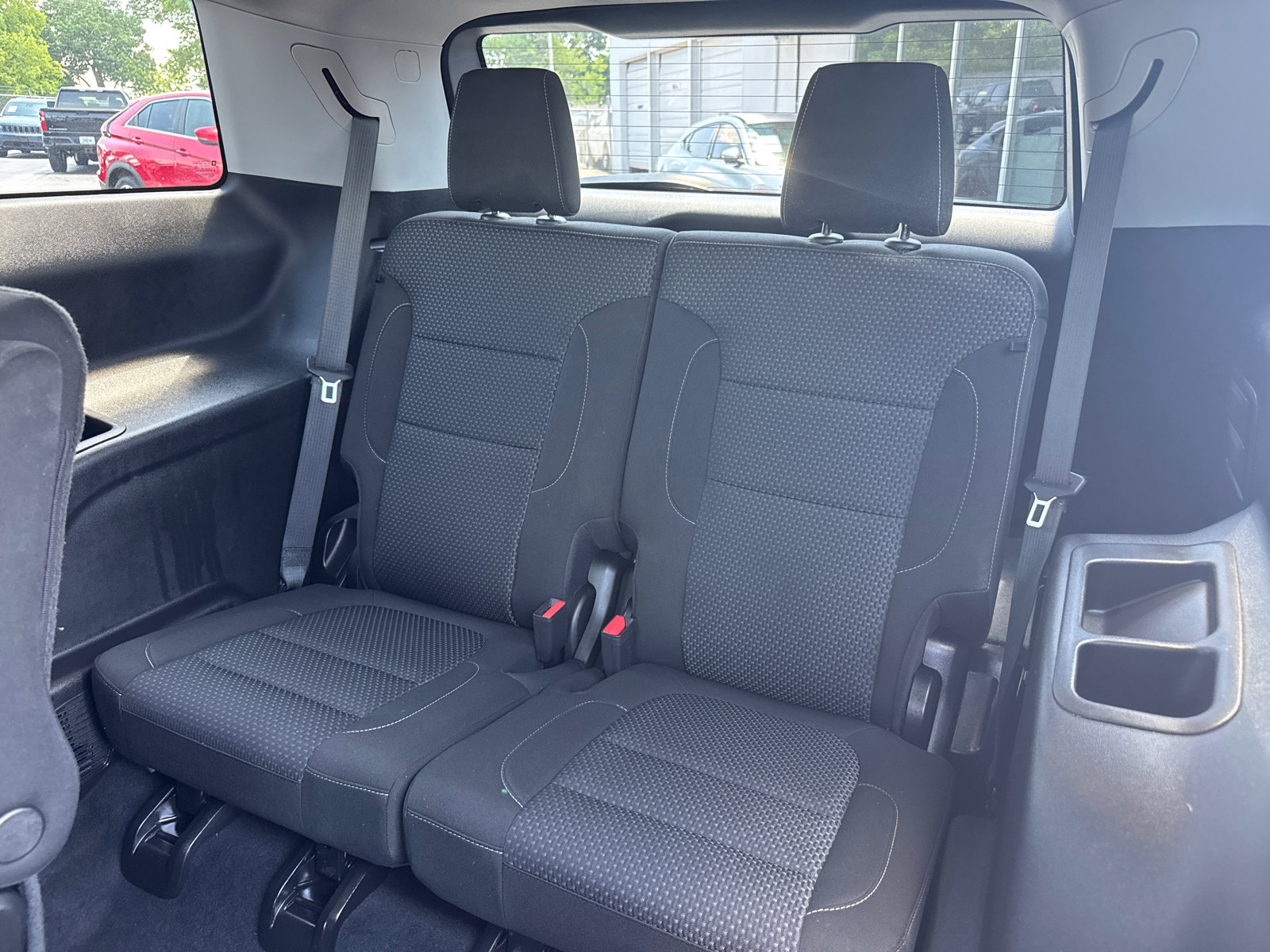 Used 2023 GMC Acadia SLE w/ Driver Convenience Package image 6