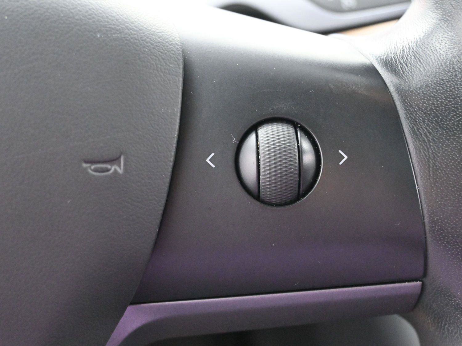 Used 2018 Tesla Model 3 Long Range image 19