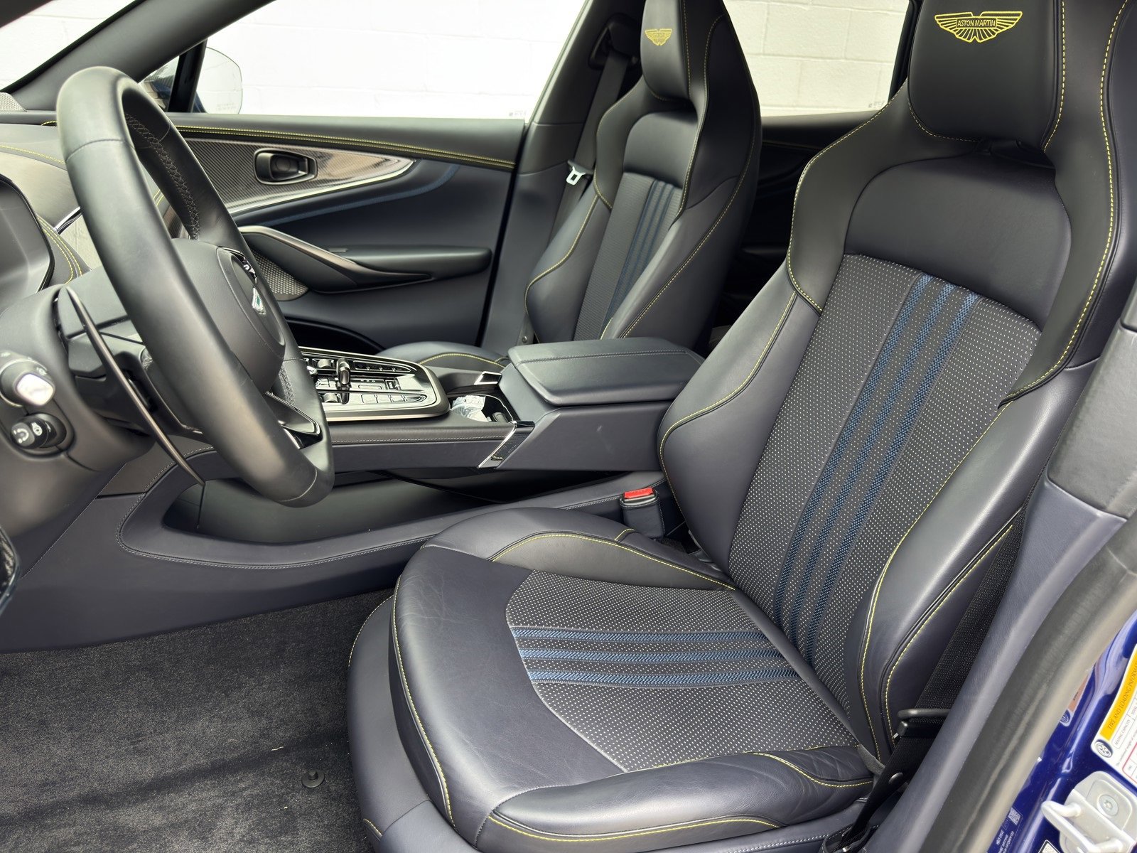 Used 2025 Aston Martin DBX 707 image 16