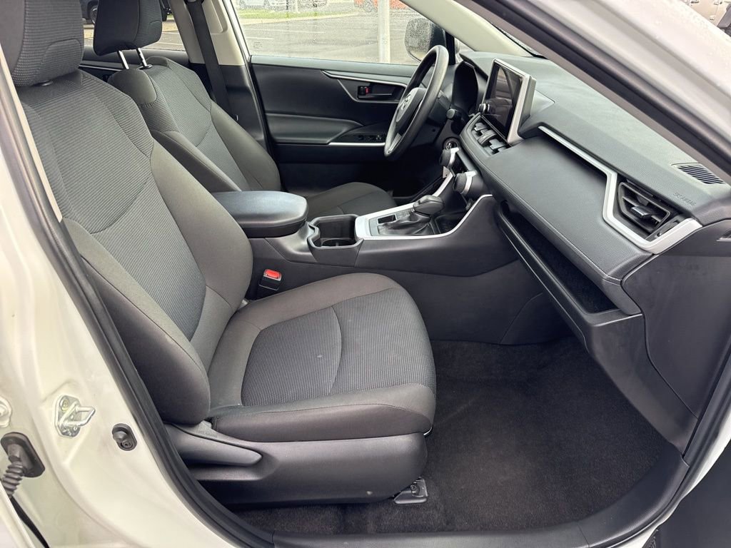 Used 2024 Toyota RAV4 LE image 12