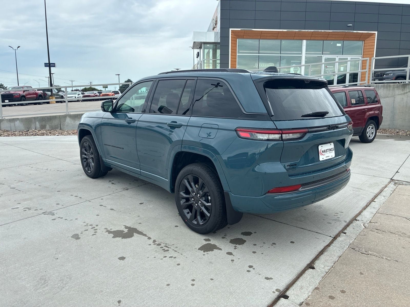 New 2026 Jeep Grand Cherokee Limited AWD/4WD image 3