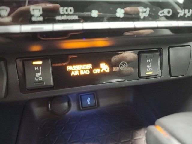 Used 2020 Toyota RAV4 Limited w/ All Weather Liner Package image 36