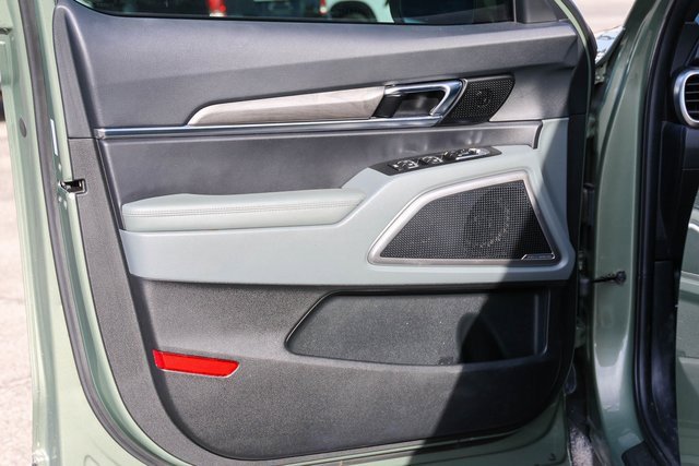 Used 2024 Kia Telluride EX X-Line image 8