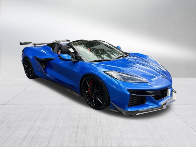 Used 2024 Chevrolet Corvette Z06 w/ Z07 Performance Package RWD image 9