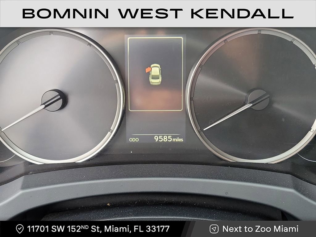 Used 2025 Lexus IS 350 F Sport image 12