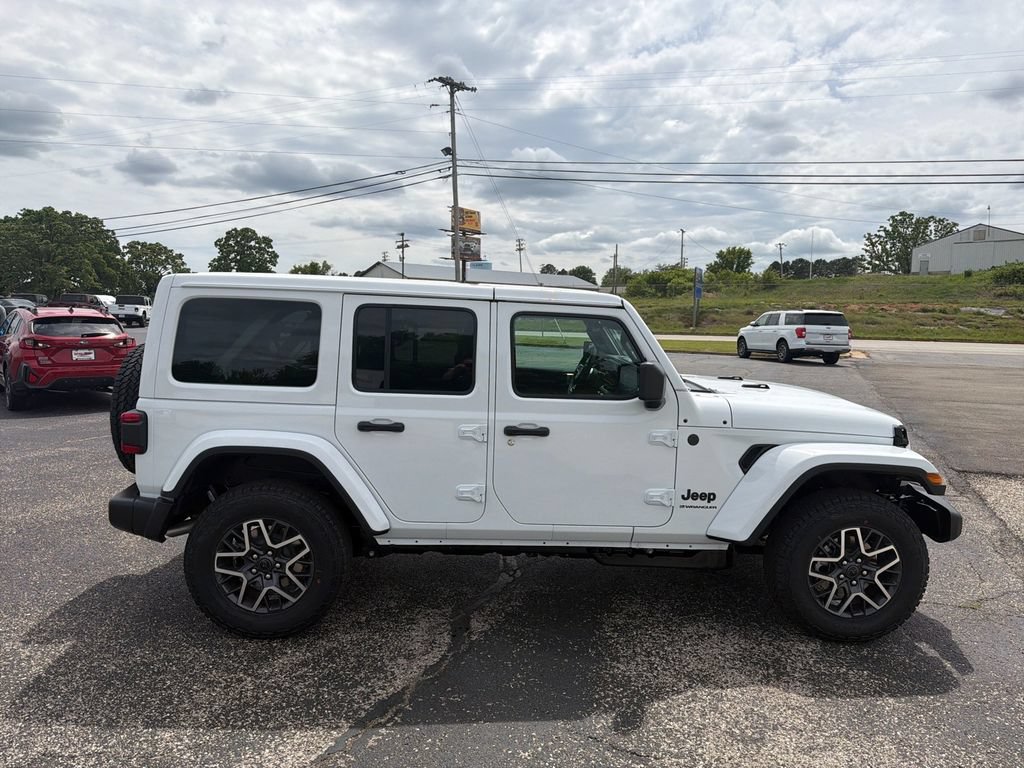 New 2026 Jeep Wrangler Unlimited Sahara w/ Technology Group AWD/4WD image 8