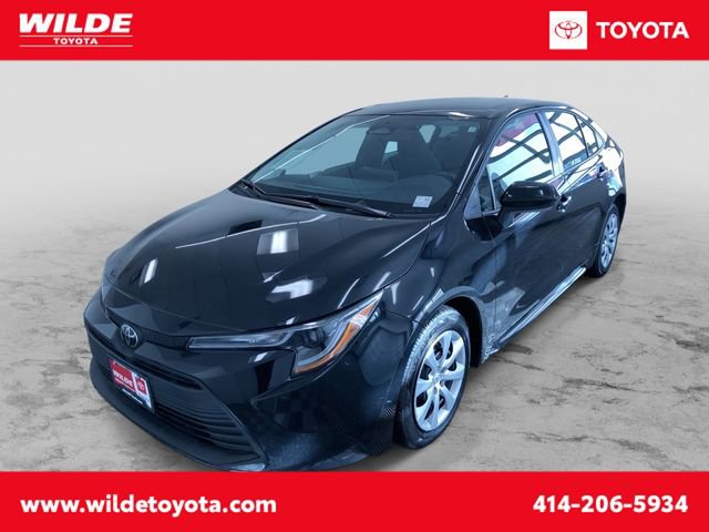 Used 2025 Toyota Corolla LE image 1