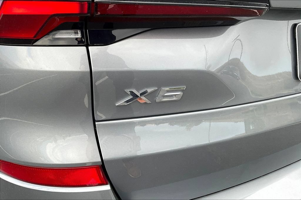 New 2026 BMW X5 xDrive50e w/ Executive Package AWD/4WD image 24