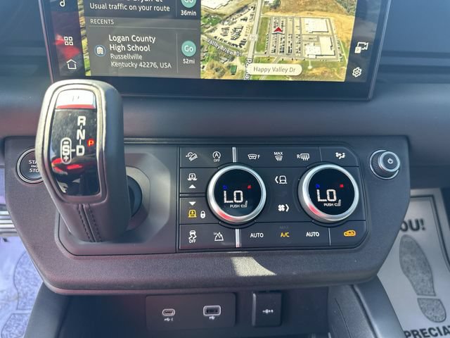 Used 2023 Land Rover Defender 110 V8 AWD/4WD image 25