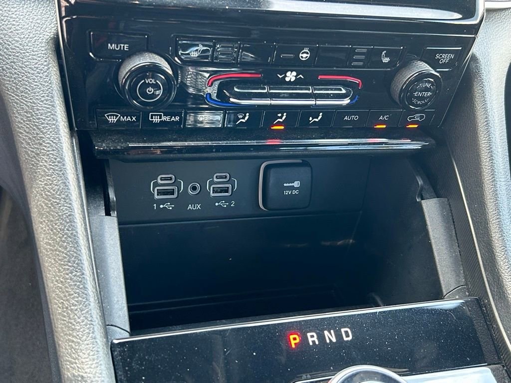 Certified 2024 Jeep Grand Cherokee L Limited RWD image 24