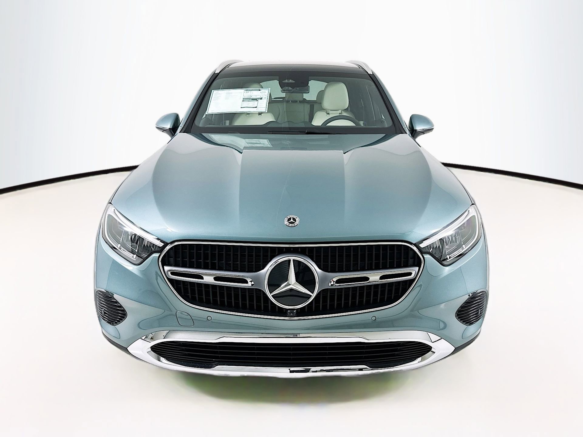 New 2026 Mercedes-Benz GLC 300 image 2