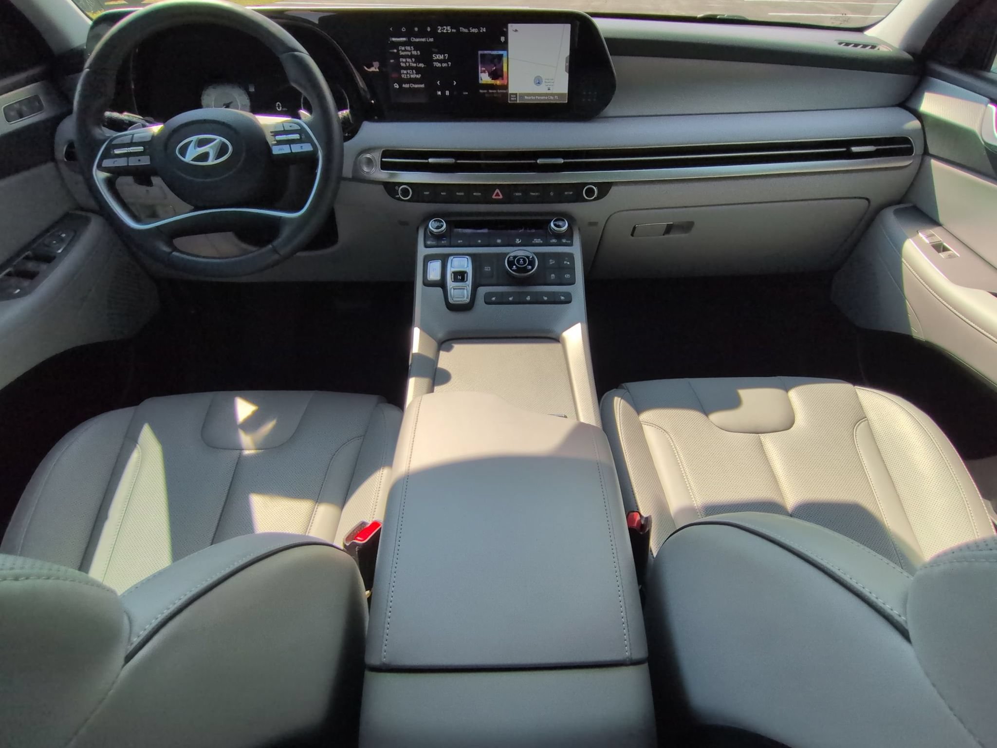 Used 2025 Hyundai Palisade SEL AWD/4WD image 17