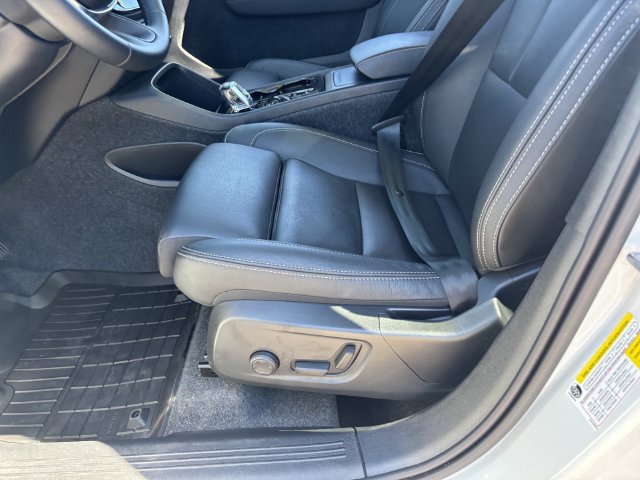 Used 2026 Volvo XC40 B5 Plus AWD/4WD image 20