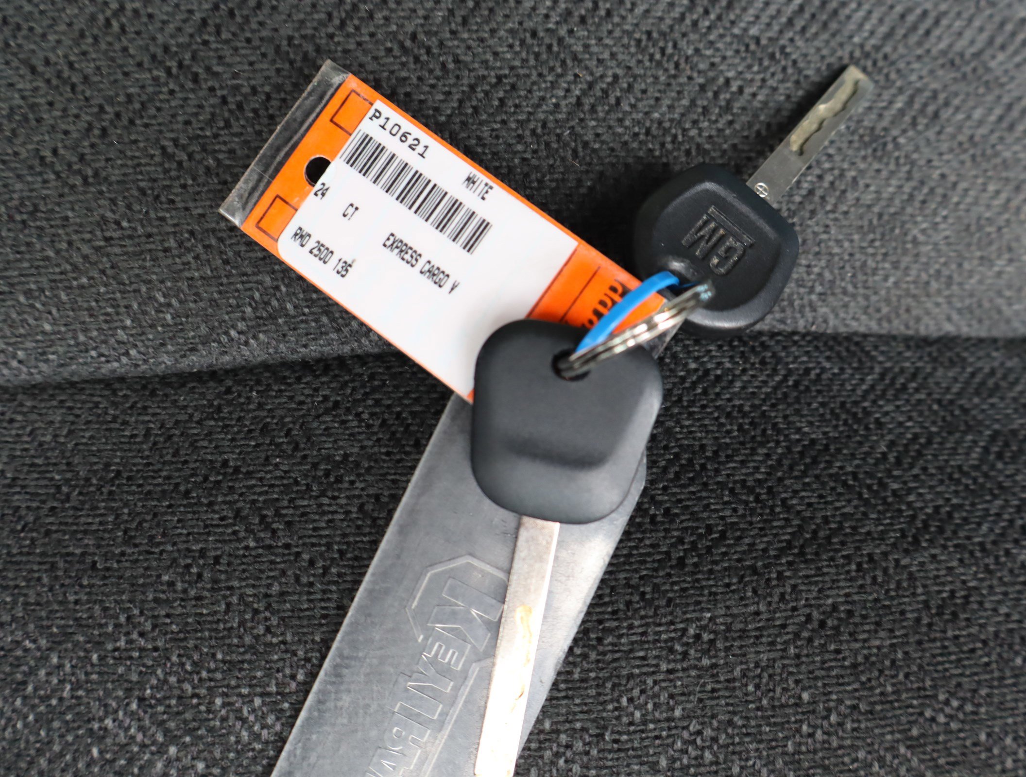 Used 2024 Chevrolet Express 2500 w/ Driver Convenience Package image 42