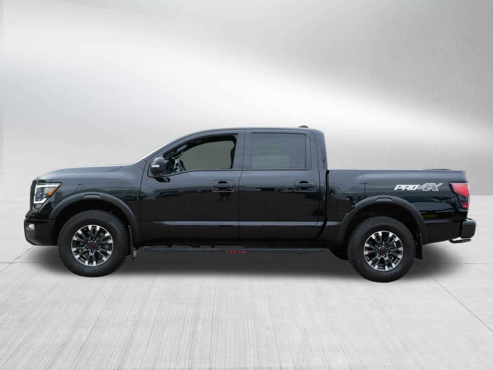 Certified 2024 Nissan Titan PRO-4X w/ Pro-4x Convenience Package AWD/4WD image 4