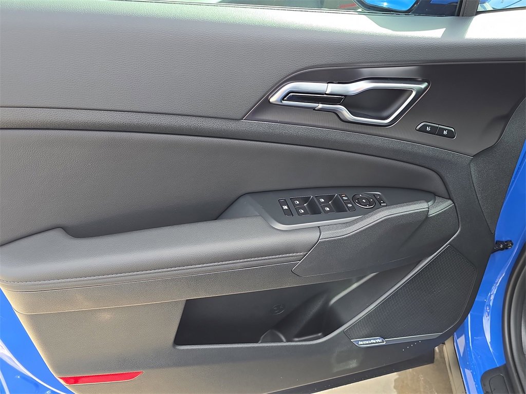 New 2026 Kia Sportage SX image 18