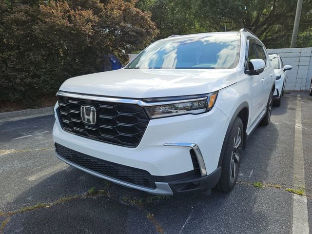 Used 2023 Honda Pilot Elite image 2