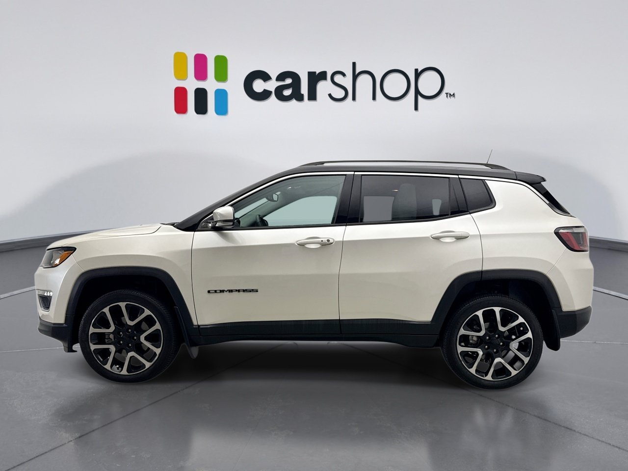 Used 2018 Jeep Compass Limited w/ Navigation Group AWD/4WD image 2