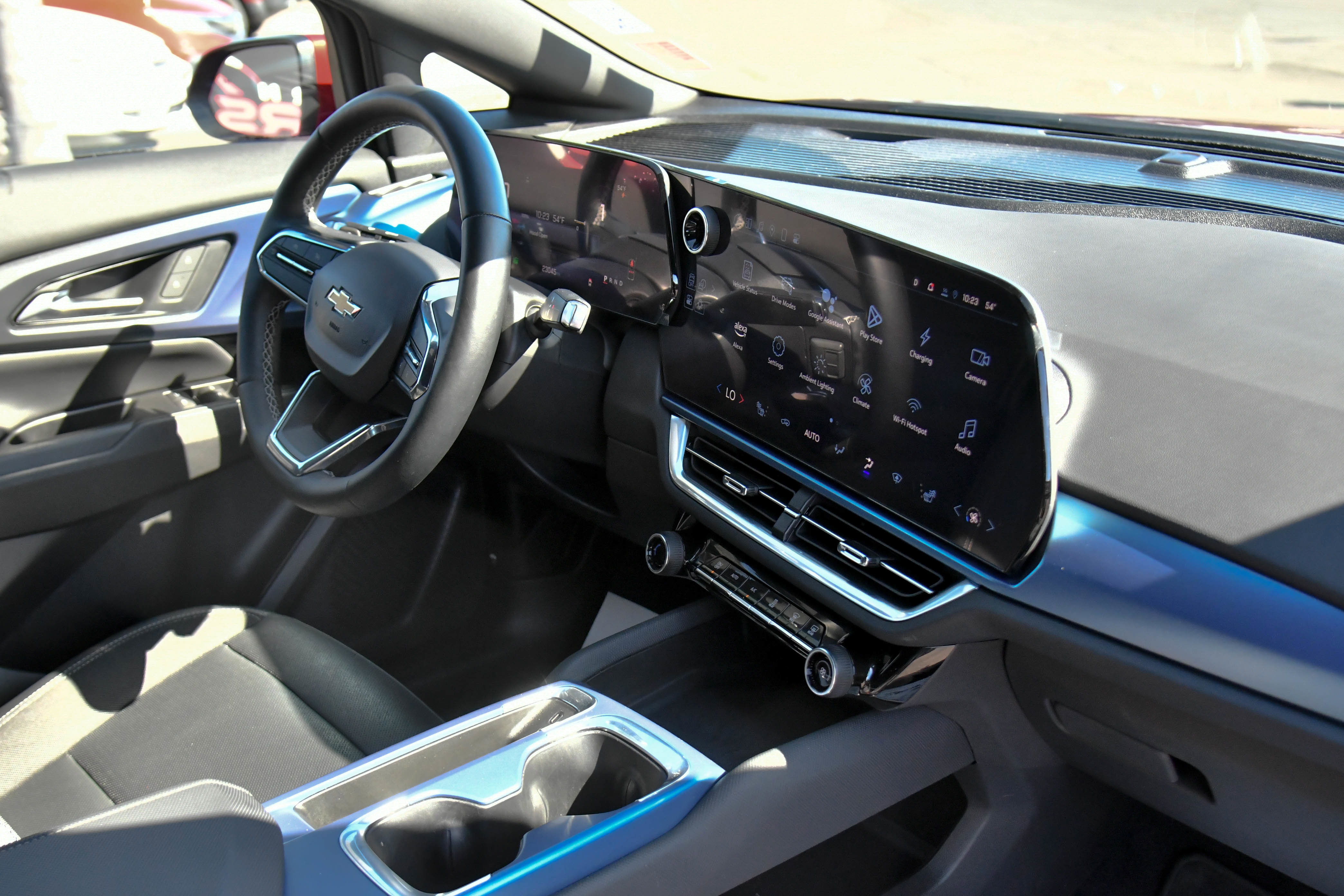 Used 2024 Chevrolet Equinox EV LT w/ LPO, Trailering Package image 51