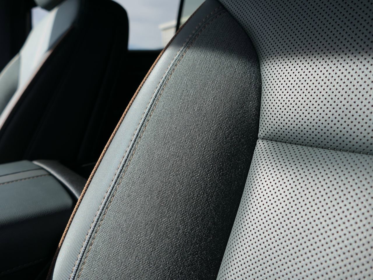 Used 2024 GMC Acadia AT4 w/ LPO, Floor Liner Package image 17