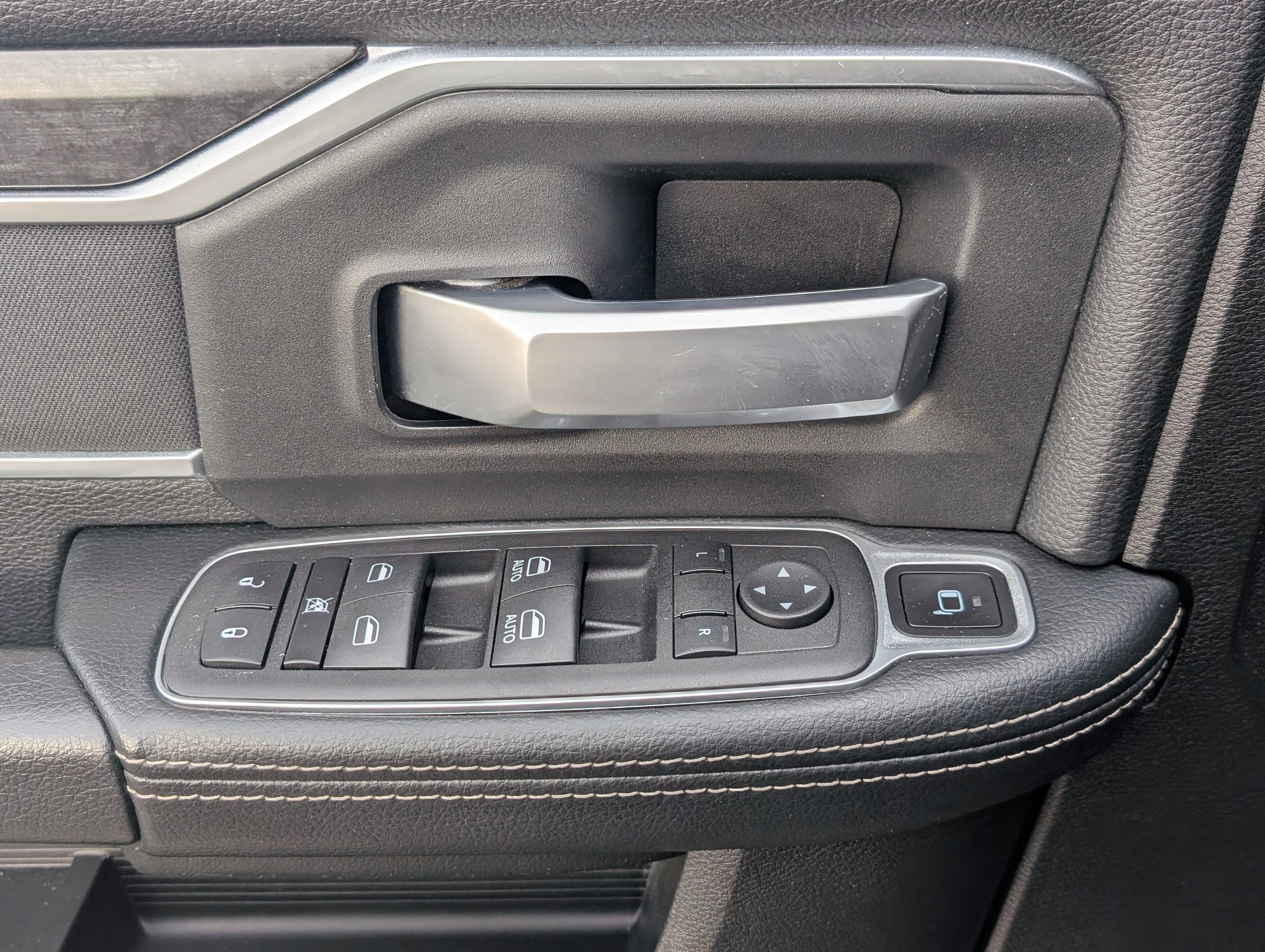 Used 2024 RAM 2500 Big Horn image 14