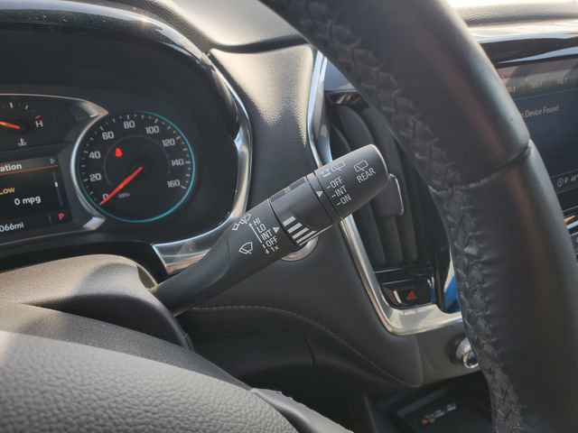 Used 2023 Chevrolet Traverse LT FWD image 16