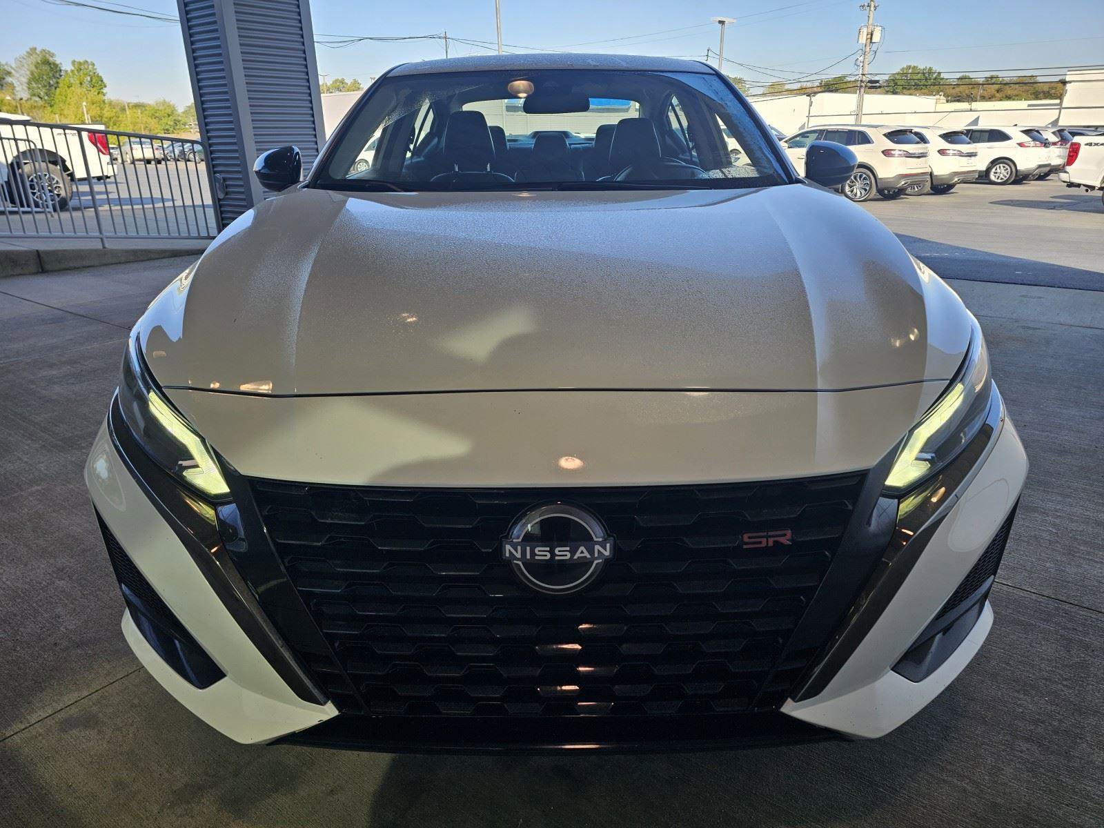 Used 2023 Nissan Altima 2.5 SR image 9