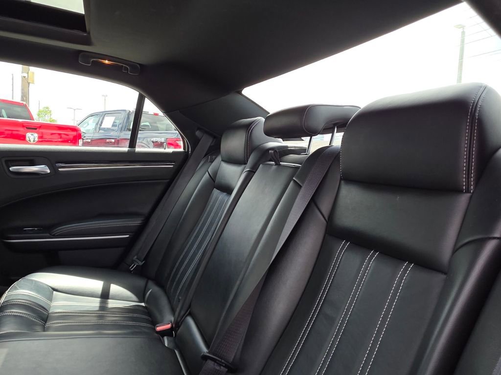 Used 2023 Chrysler 300 S image 16