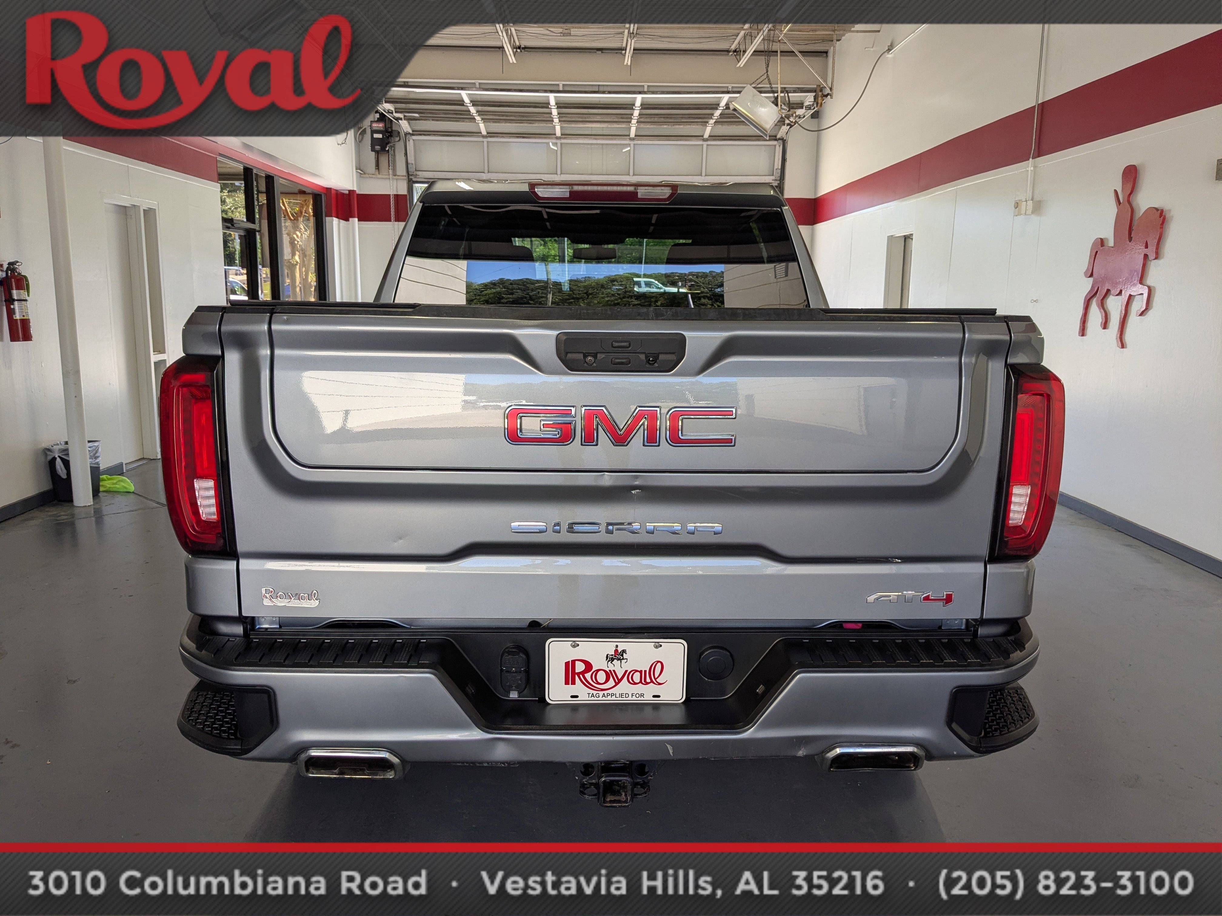 Used 2021 GMC Sierra 1500 AT4 AWD/4WD image 3