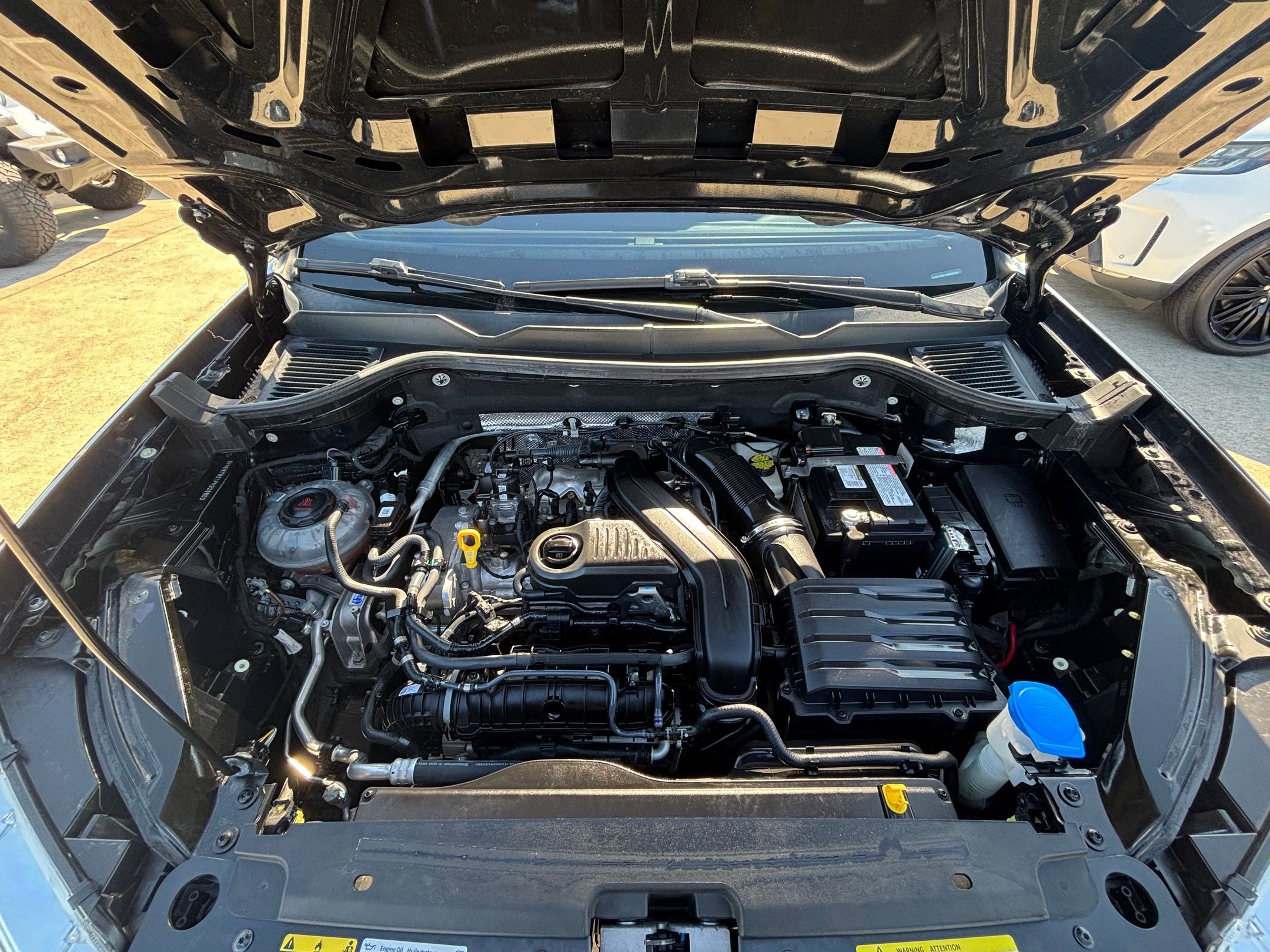 Used 2023 Volkswagen Taos SE image 31