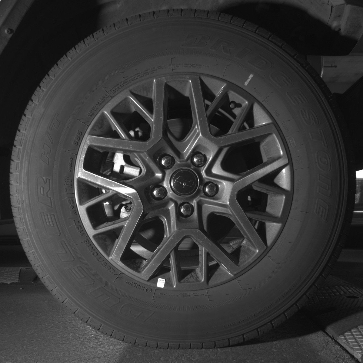 Used 2025 Jeep Wrangler Sahara AWD/4WD image 13