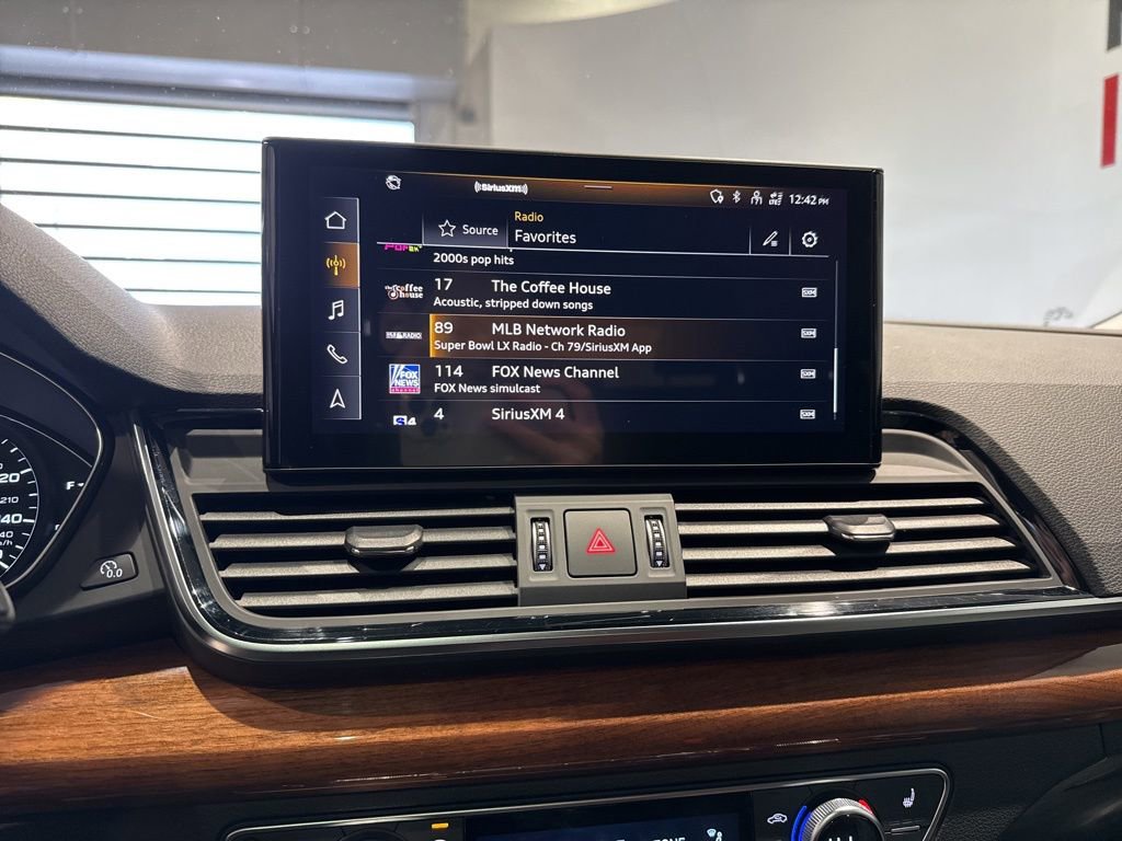 Used 2023 Audi Q5 2.0T Premium w/ Convenience Package image 20