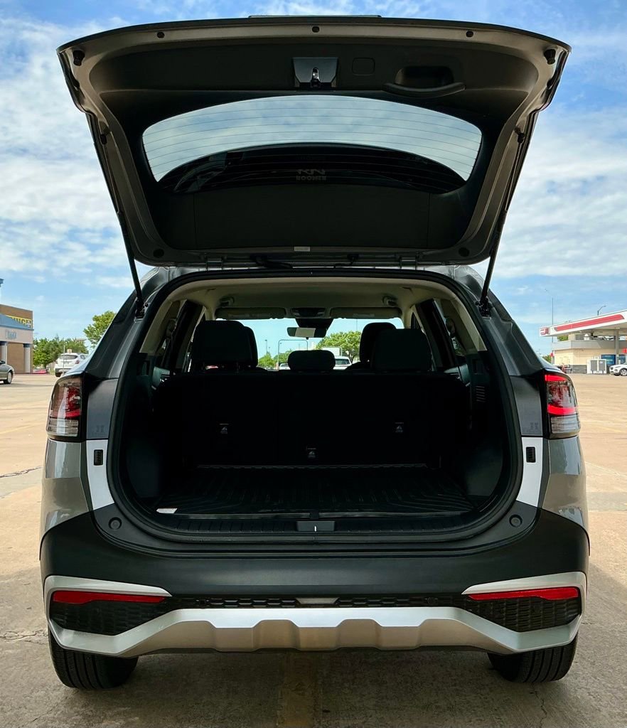 Used 2025 Kia Sportage LX AWD/4WD image 18
