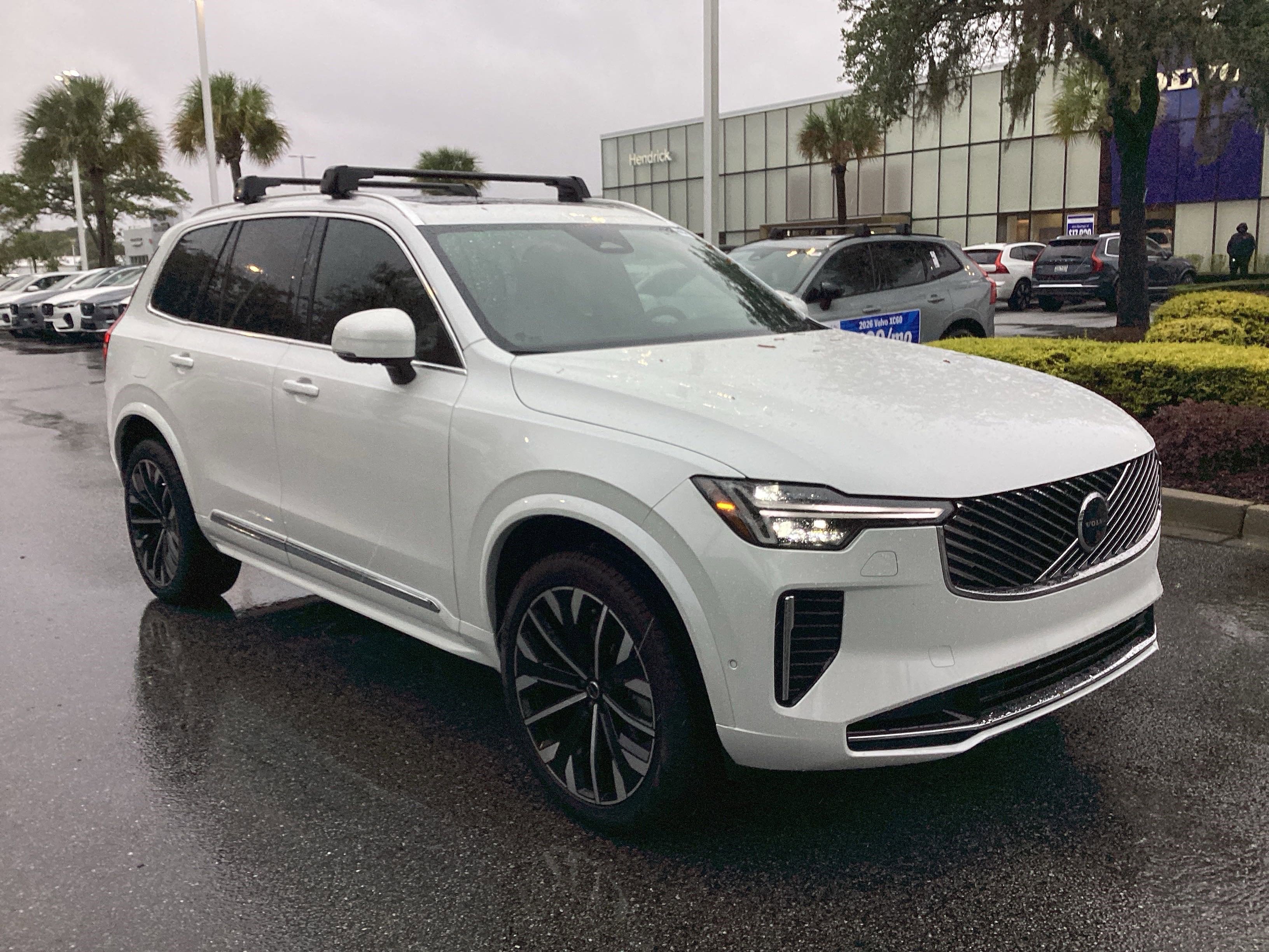 New 2026 Volvo XC90 B6 Plus w/ Protection Package Premier image 2