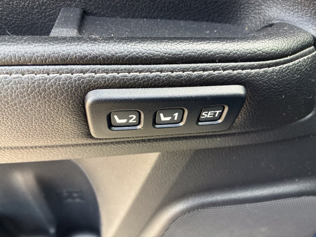 Used 2014 Toyota 4Runner Limited RWD image 9