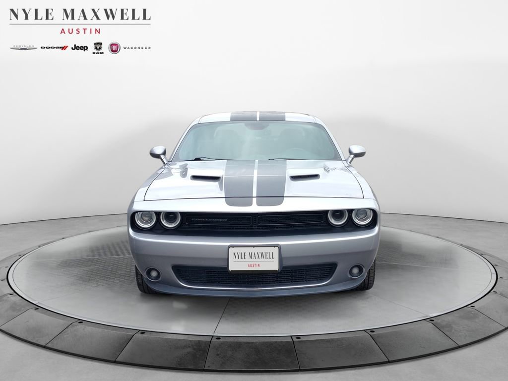 Used 2016 Dodge Challenger SXT w/ Blacktop Package image 15
