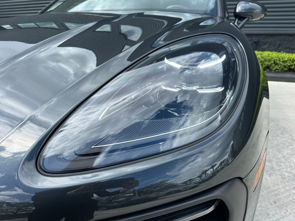Certified 2023 Porsche Macan AWD/4WD image 13