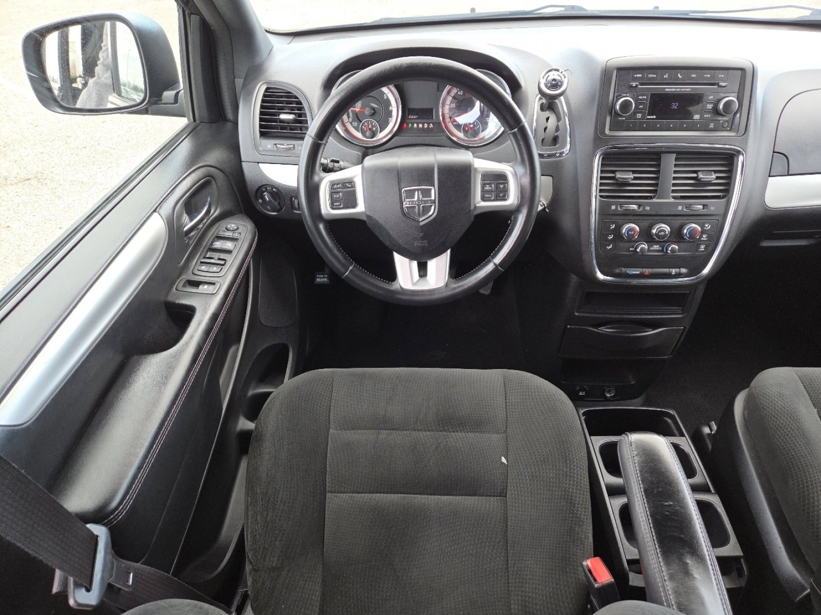 Used 2015 Dodge Grand Caravan SE w/ Quick Order Package 29E SE image 22