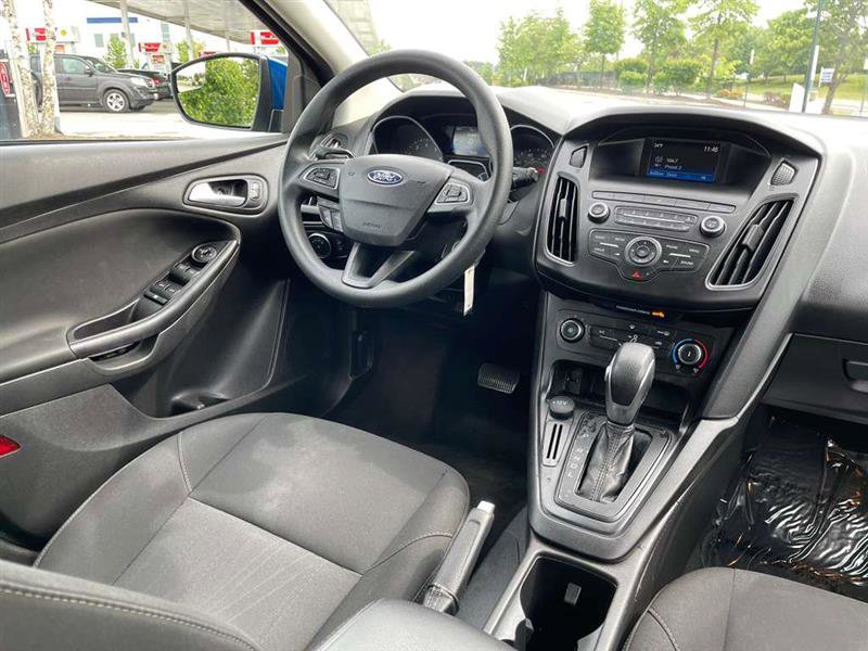 Used 2018 Ford Focus SE FWD image 9